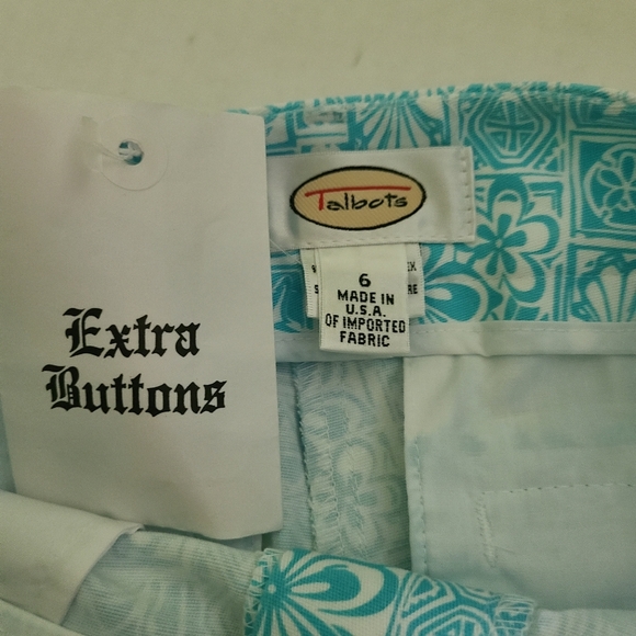 TALBOTS short pants - Picture 3 of 5